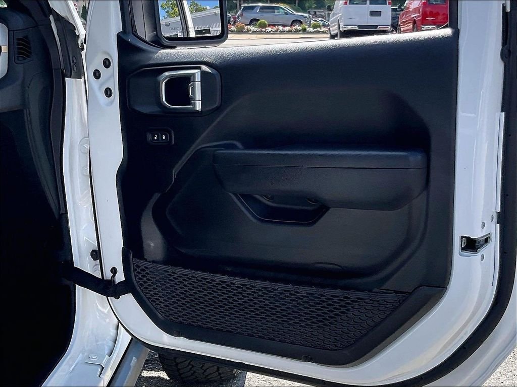 Used 2025 White Jeep Nighthawk image 12
