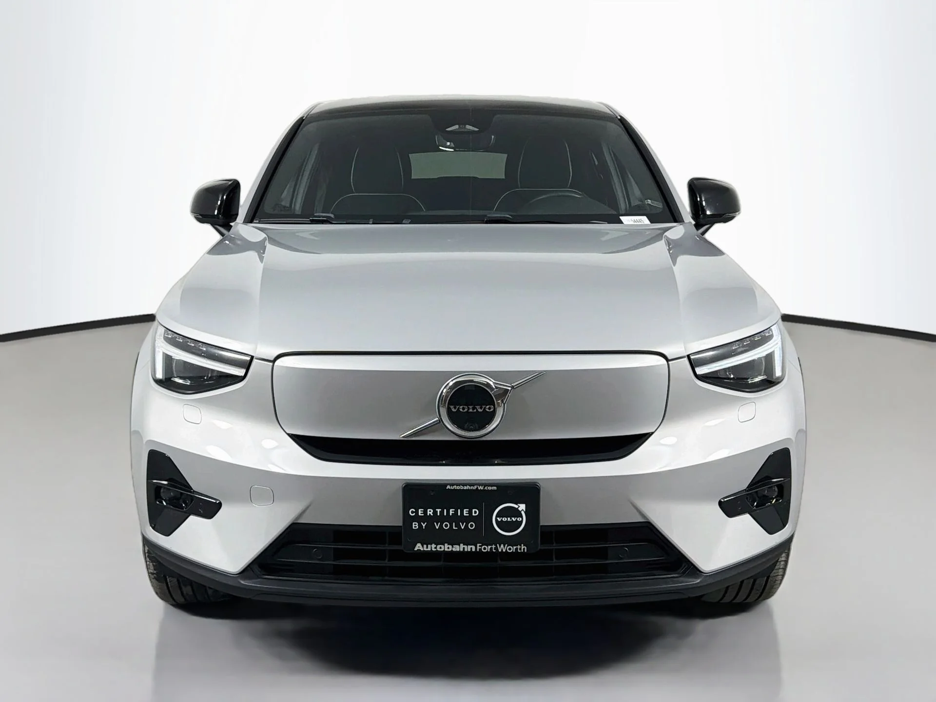 Used 2023 Silver Volvo Ultimate image 2