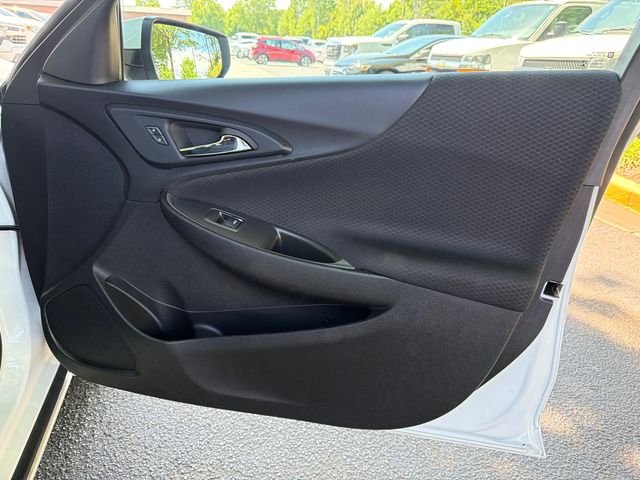 Used 2024 White Chevrolet LT image 14