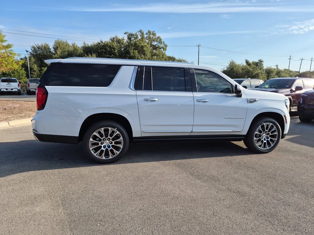 New 2026 Glacier White Tricoat GMC Denali image 10