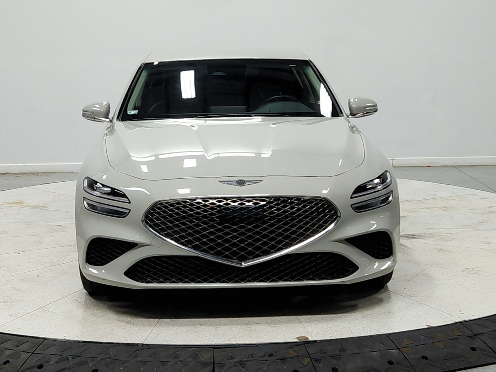Used 2025 Gray Genesis 2.5T image 3