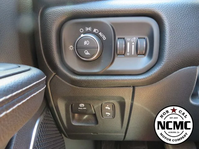 2025 RAM Ram 1500 Pickup Laramie - Photo 38