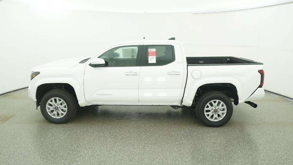 2026 Toyota Tacoma SR5 - Photo 12