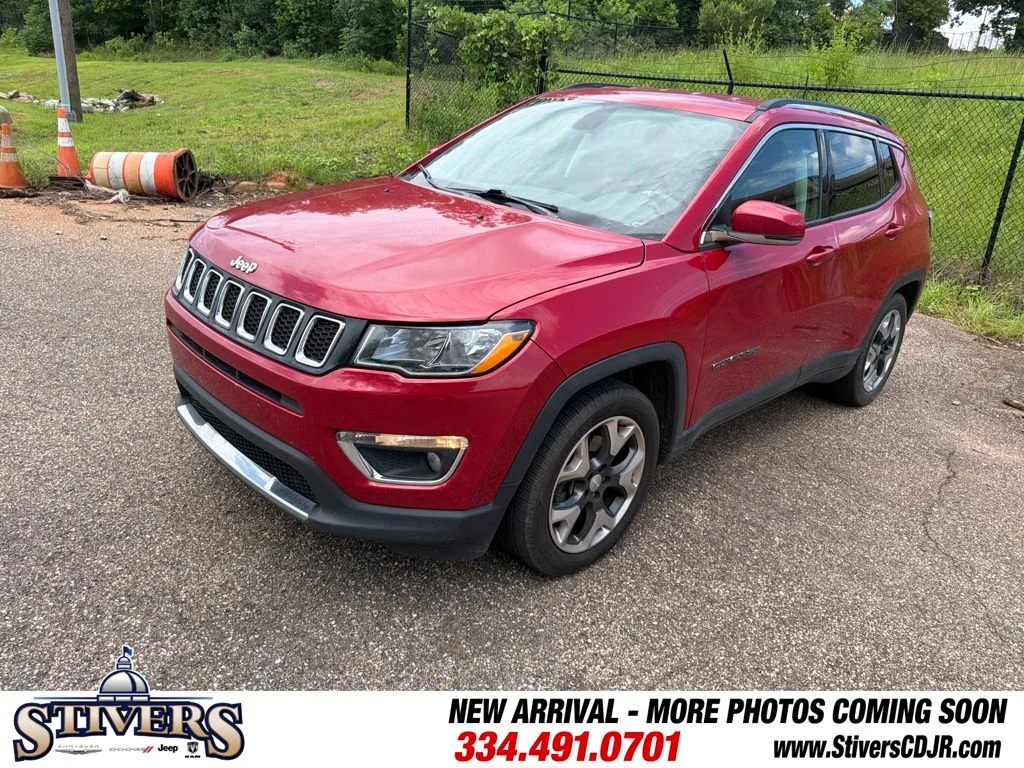Used 2019 Red Jeep Limited image 4