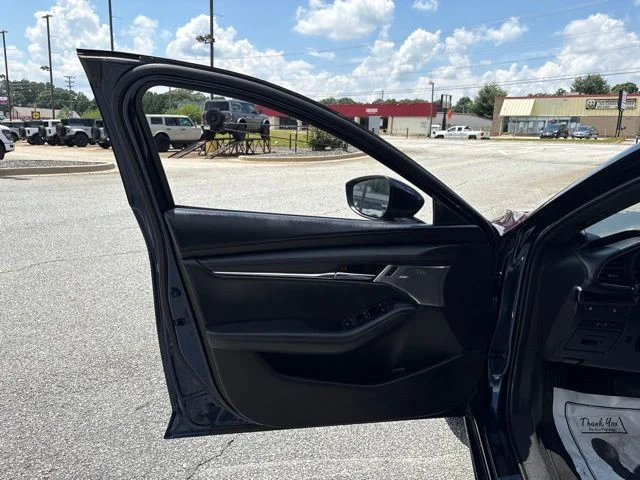 Used 2019 Blue Mazda Preferred image 10