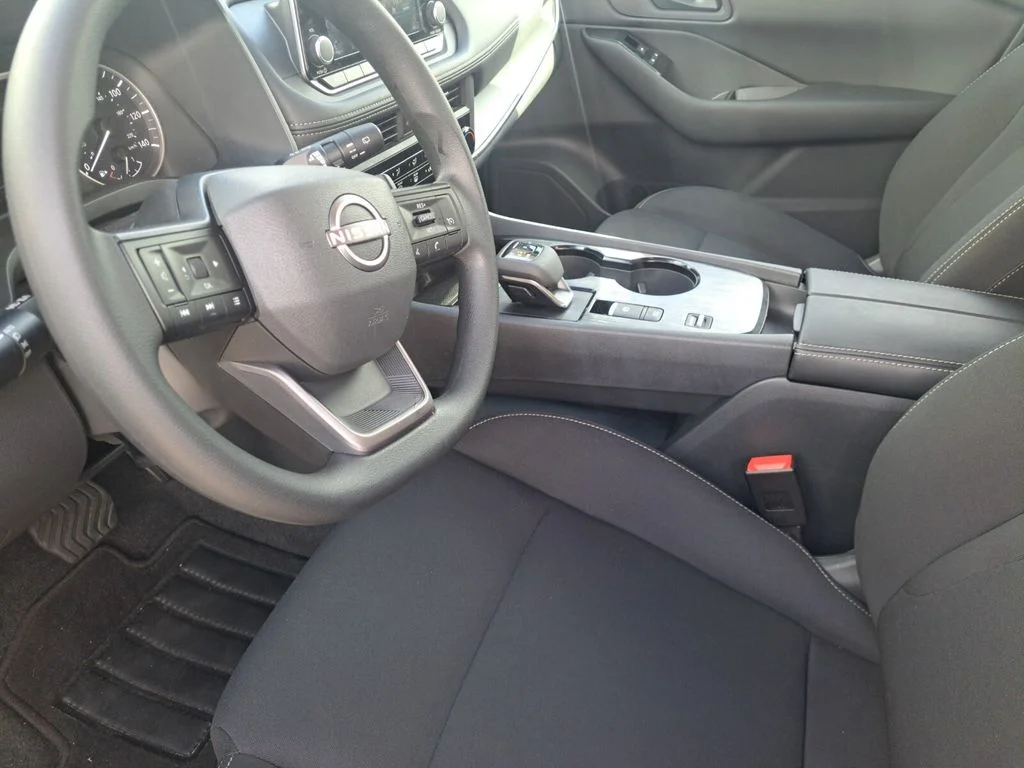 Used 2026 Gray Nissan S image 17