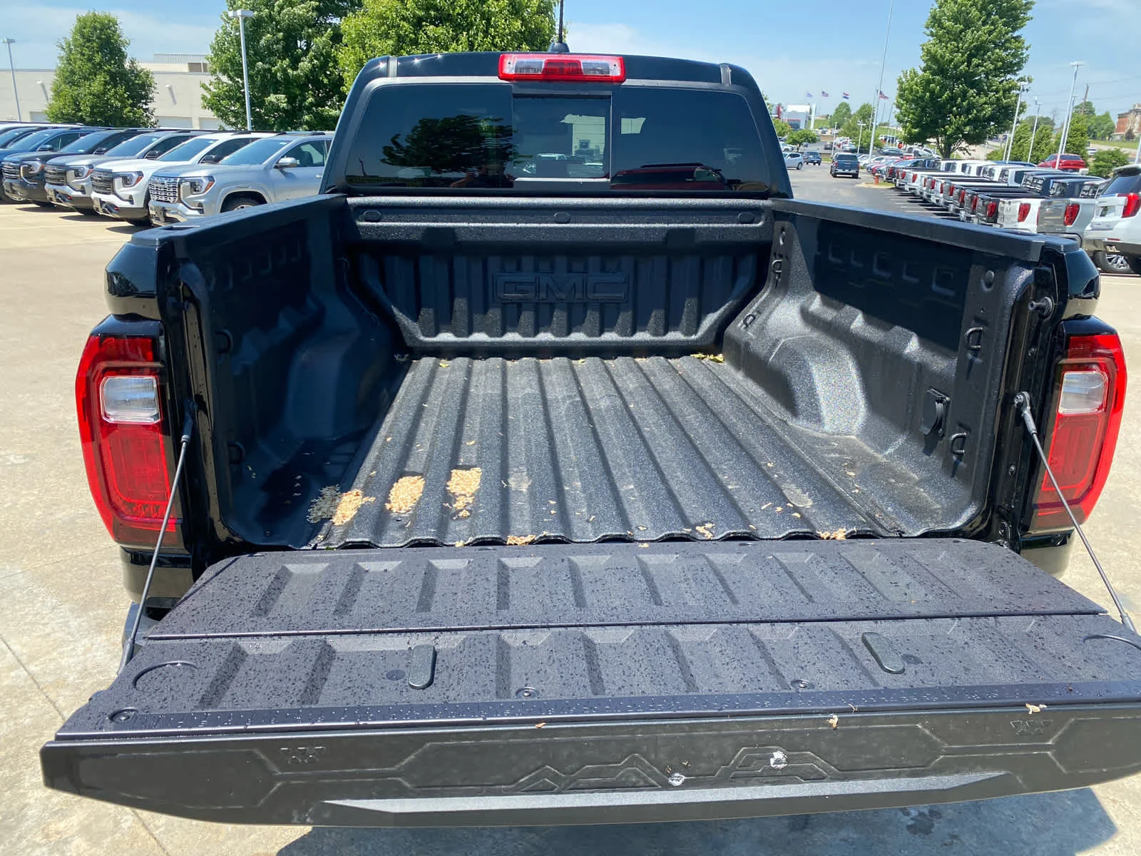 New 2026 Onyx Black GMC AT4 image 23
