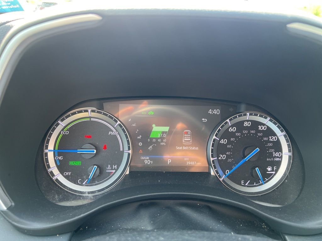 Used 2022 Red Toyota XLE image 6