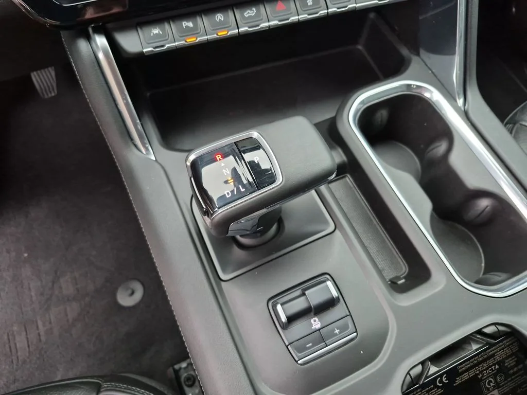 Used 2024 Red GMC Denali image 31