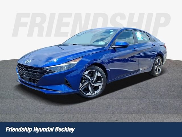 Pre-Owned 2023 Hyundai Elantra SEL FWD