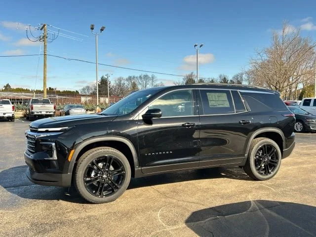 New 2026 Mosaic Black Metallic Chevrolet LT image 4