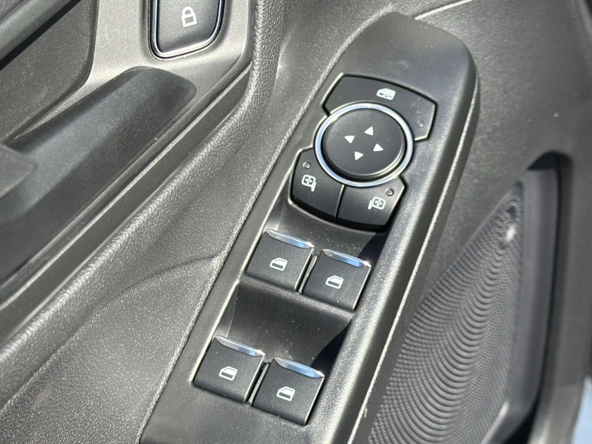 New 2026 Oxford White Ford Active® image 19