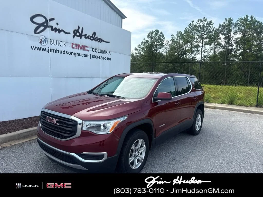 Used 2017 CRIMSON RED TINTCOAT GMC SLE image 1