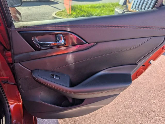 Used 2019 Orange Nissan Platinum image 23