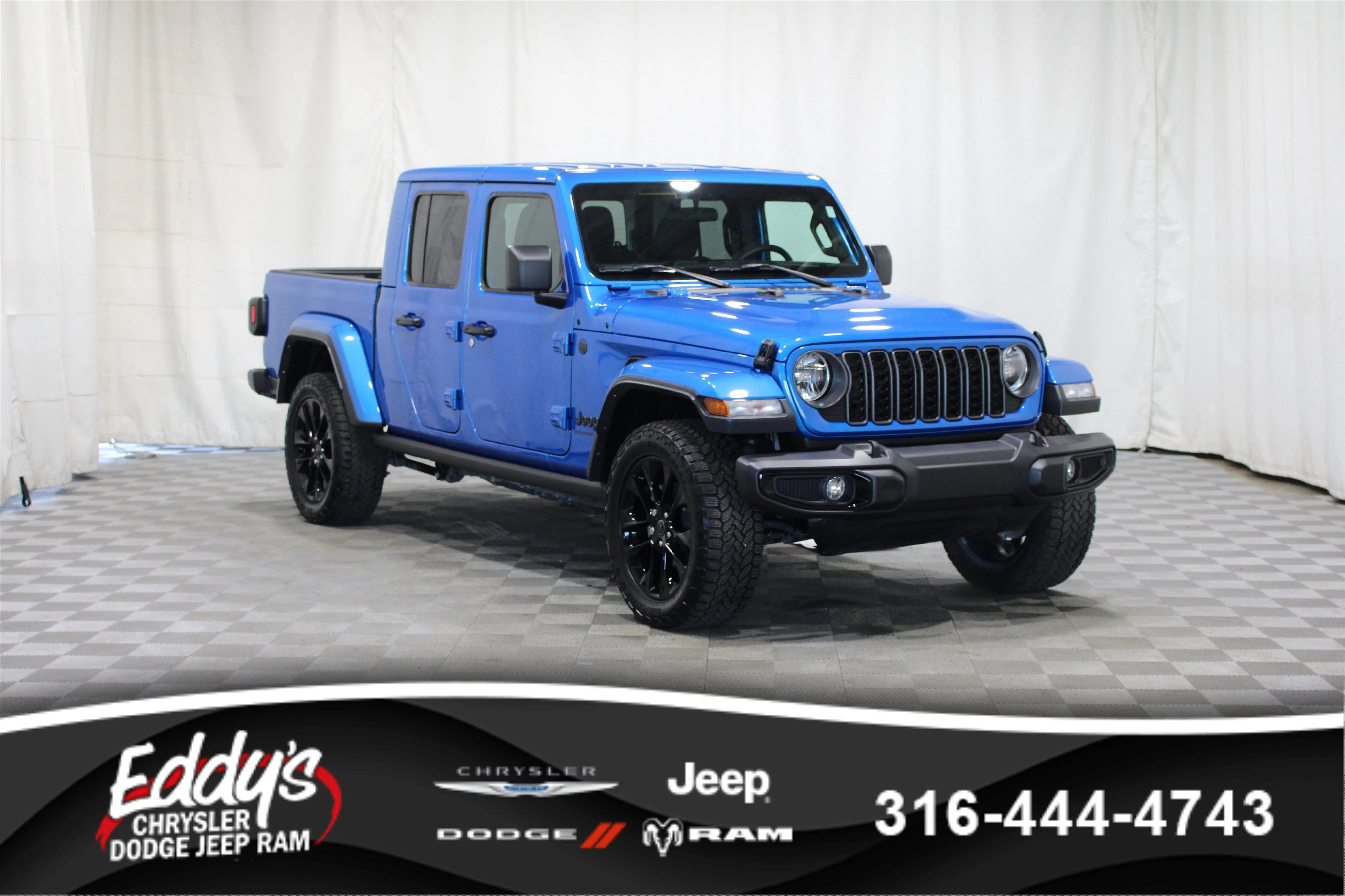 2025 Jeep Gladiator Nighthawk Auto's photo