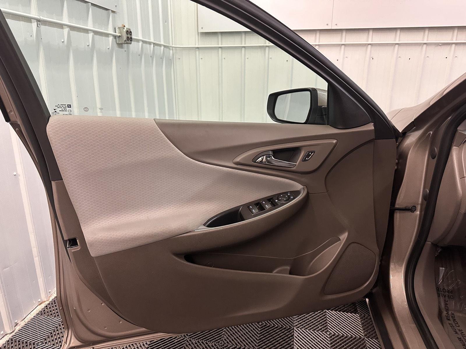 Used 2025 Mineral Gray Metallic Chevrolet LT image 11