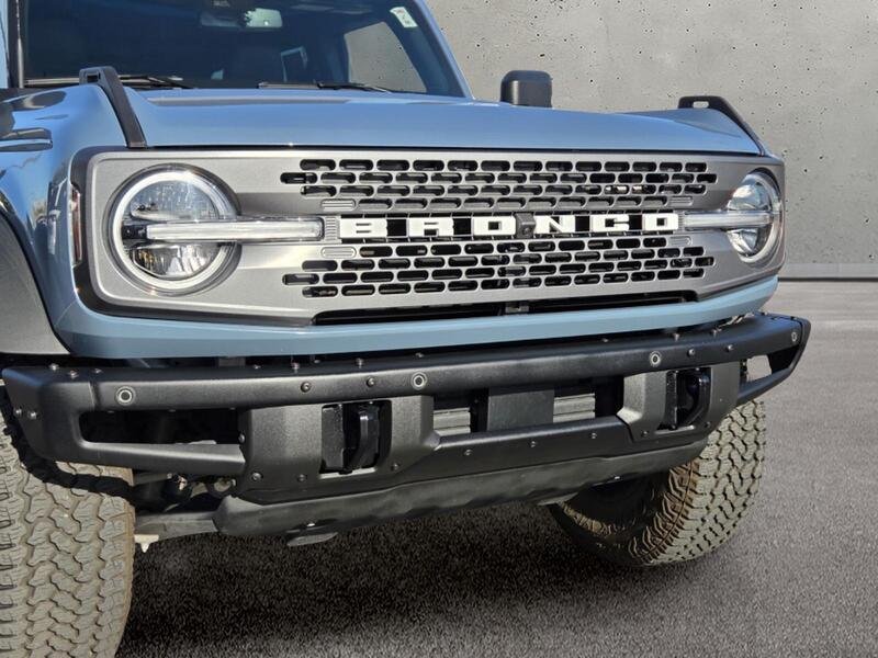 Used 2025 Gray Ford Badlands image 9