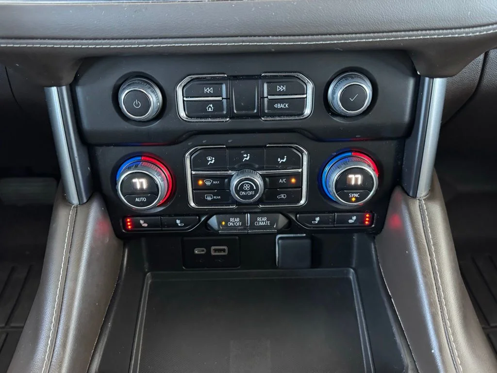 Used 2023 White Chevrolet Z71 image 34