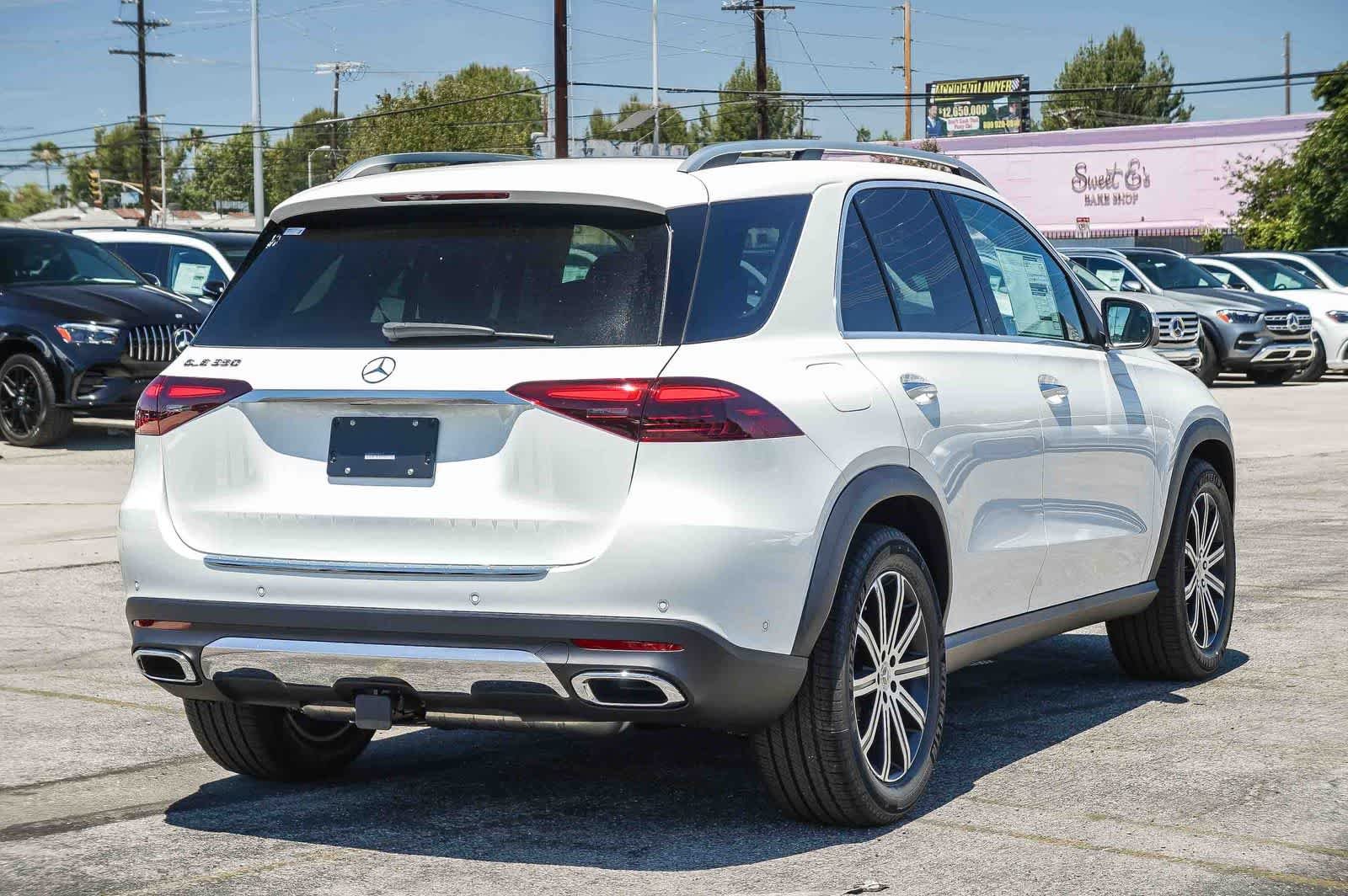 New 2026 Polar White Mercedes-Benz GLE 350 image 4