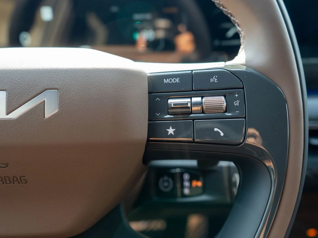 New 2026 Wolf Gray / Black Roof Kia GT-Line AWD image 24