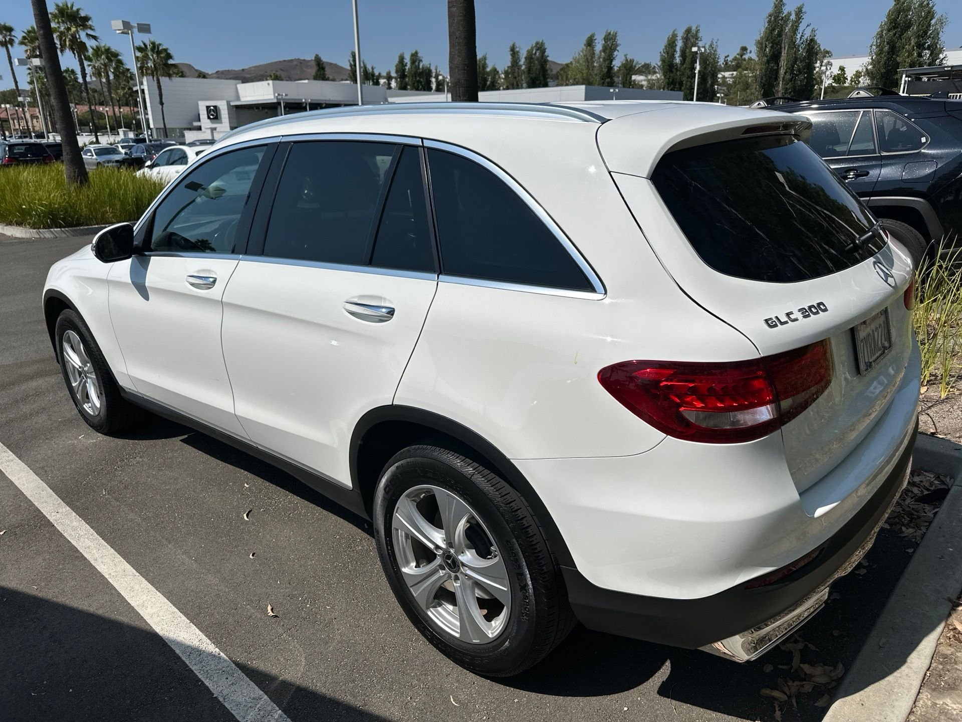 Used 2017 White Mercedes-Benz GLC 300 image 10