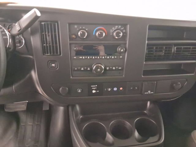 2024 Chevrolet Express Passenger LT - Photo 21