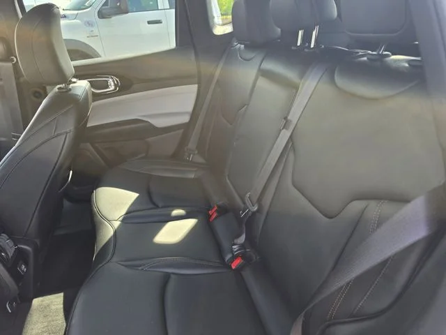 Used 2024 Gray Jeep Limited image 4