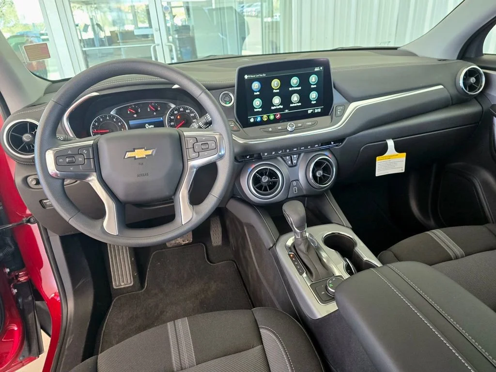 2025 Chevrolet Blazer 2LT - Photo 23