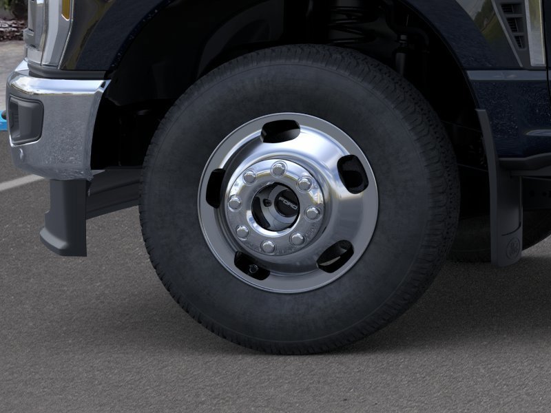 New 2026 Agate Black Metallic Ford F-350® King Ranch® image 19