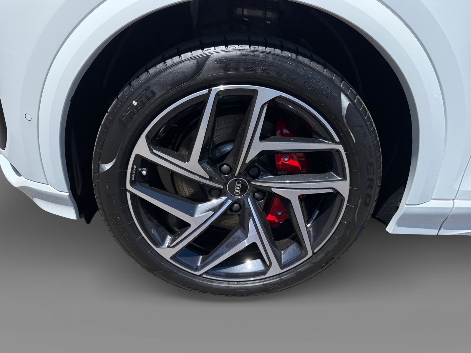 New 2027 Glacier White Metallic Audi Premium Plus quattro image 9