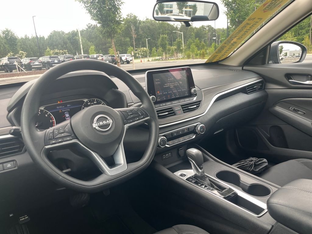 Used 2025 Gray Nissan 2.5 SV image 26
