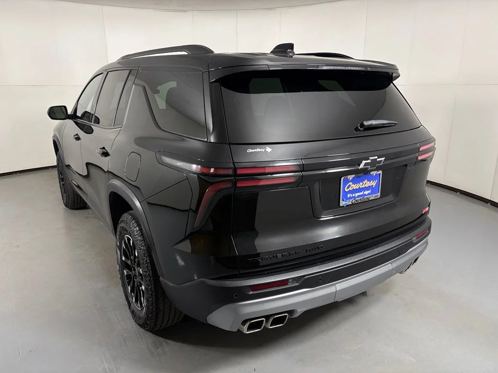 Used 2025 Black Chevrolet Z71 image 6