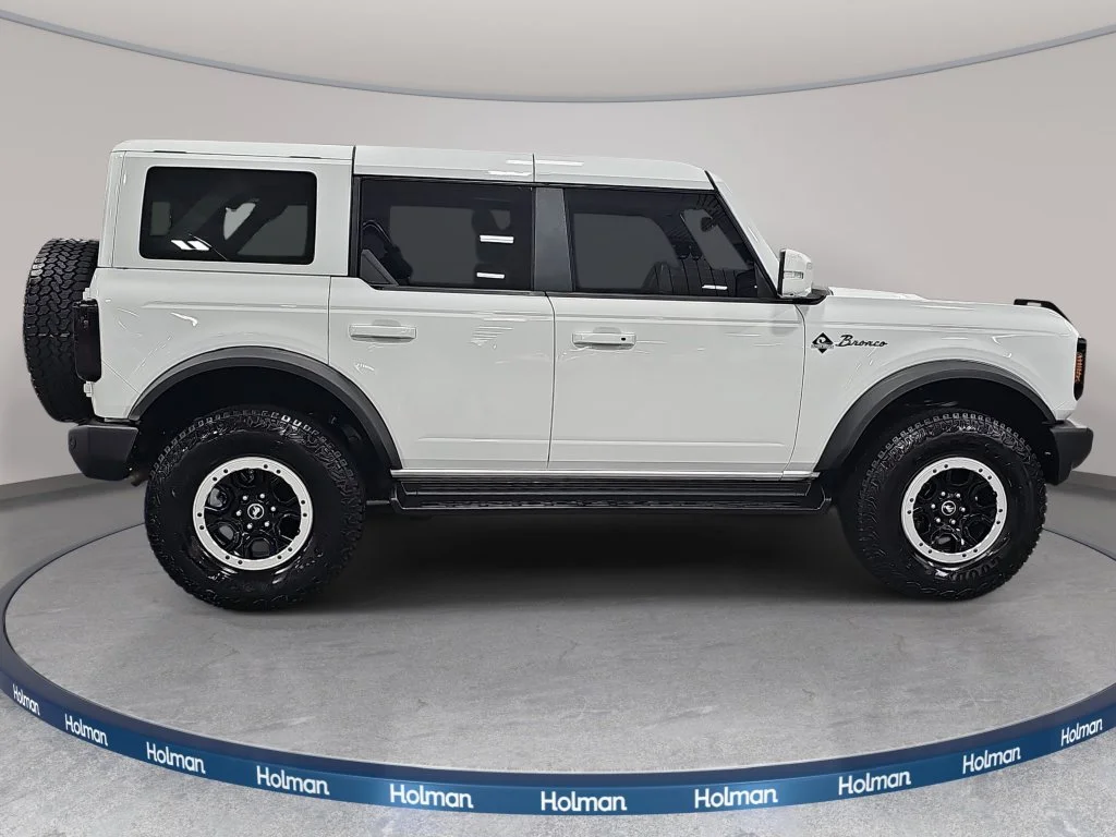 Used 2025 White Ford Outer Banks image 5