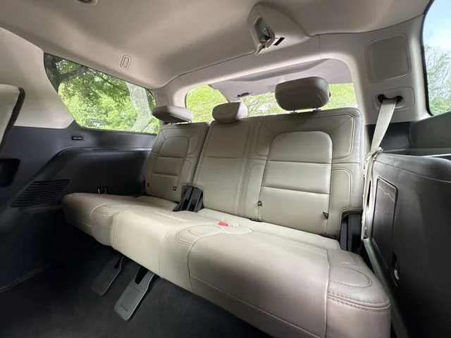Used 2022 Black Lincoln Reserve image 24
