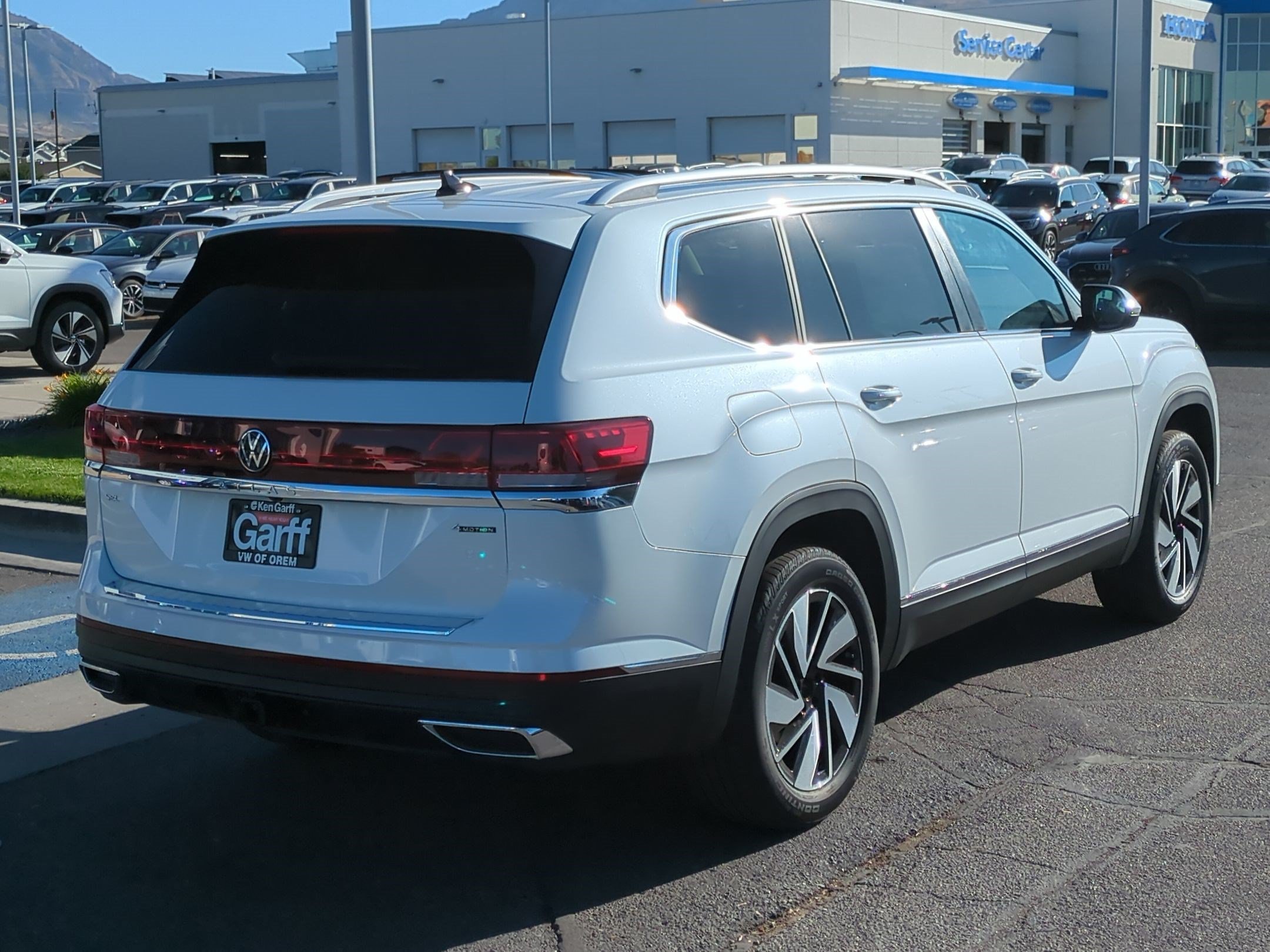 New 2026 Opal White Pearl Volkswagen 2.0T SEL image 3