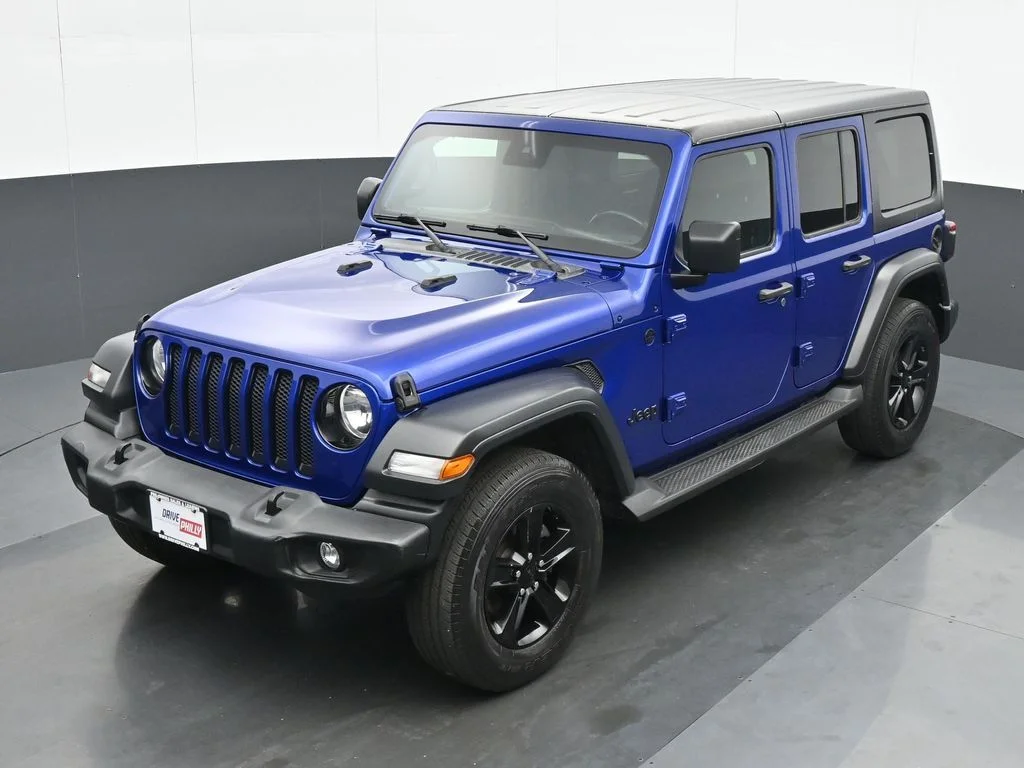 Used 2020 Blue Jeep Unlimited Sport Altitude image 17