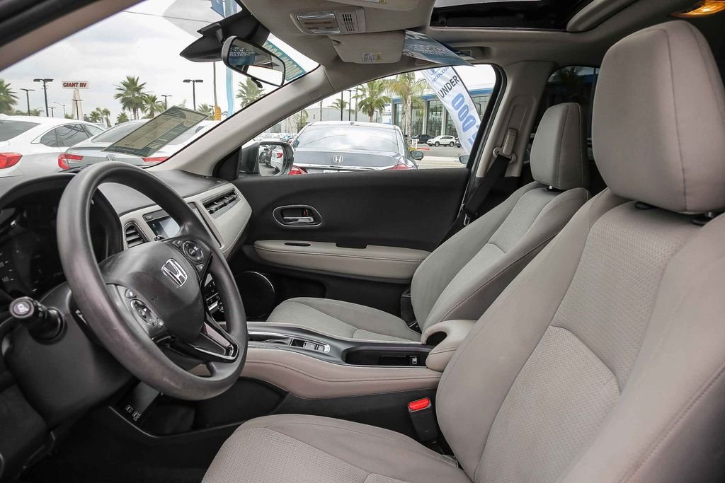 Used 2021 Platinum White Pearl Honda EX image 18