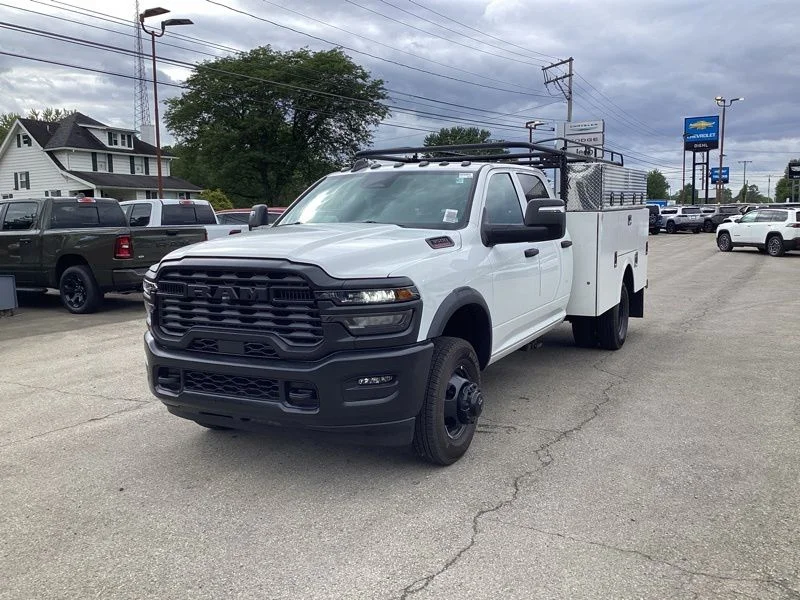 New 2026 Bright White Clearcoat RAM Tradesman image 3