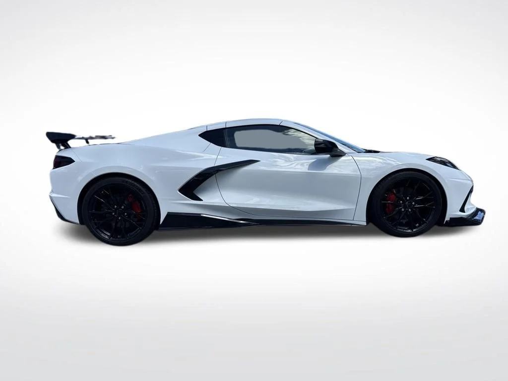 Used 2026 Arctic White Chevrolet Stingray image 4