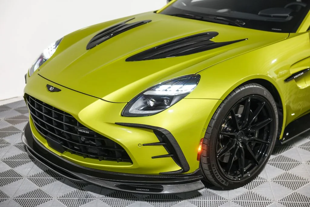 Used 2025 Yellow Aston Martin Base image 19