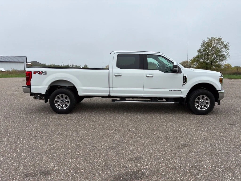 Used 2019 White Ford XLT image 1