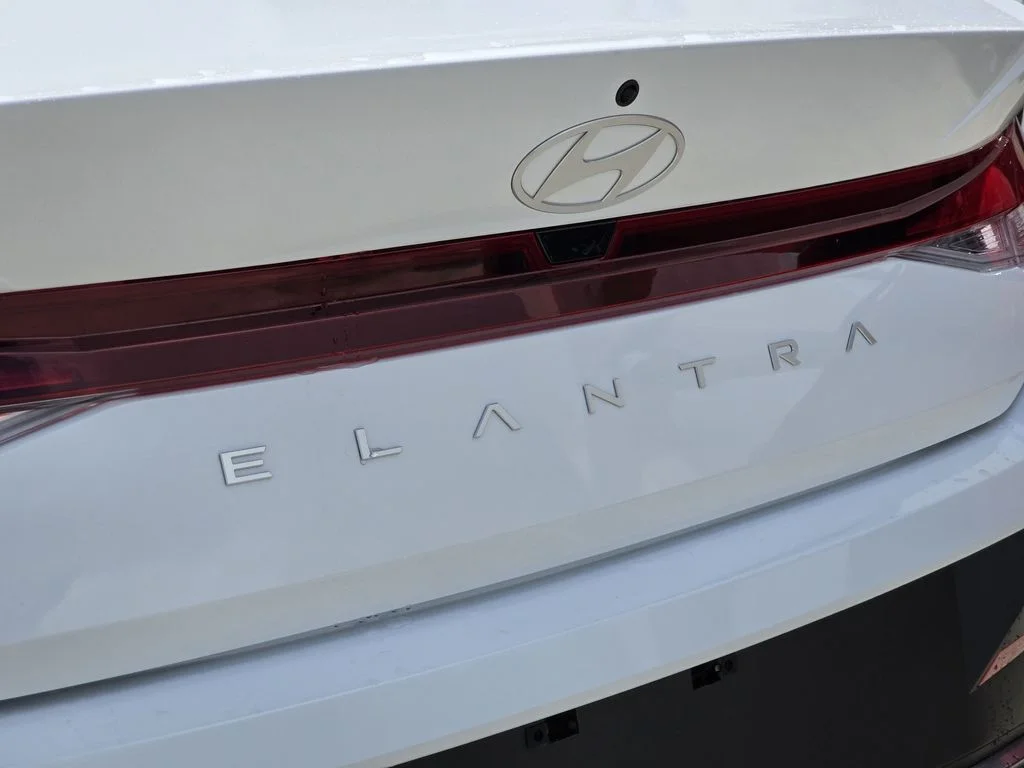 New 2026 White Hyundai SE image 6