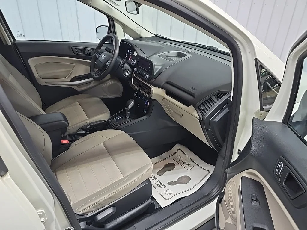 Used 2020 White Ford S image 16