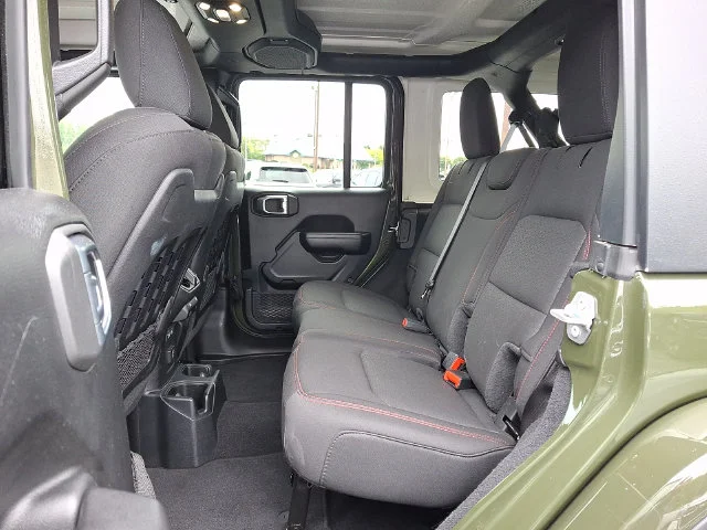 Used 2021 Green Jeep Unlimited Rubicon image 11