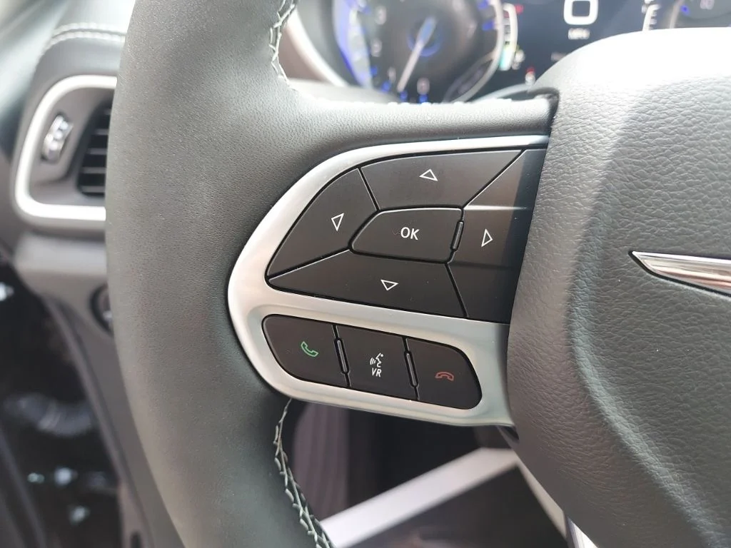 2026 Chrysler Pacifica Select - Photo 12