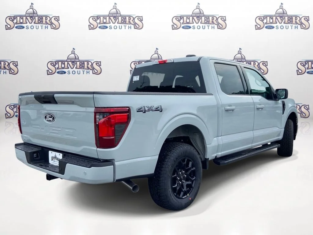 New 2026 White Ford XLT image 3