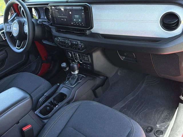 Used 2024 Red Jeep Sport S image 34