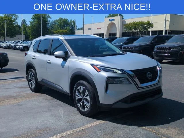 Used 2023 Silver Nissan SV image 7