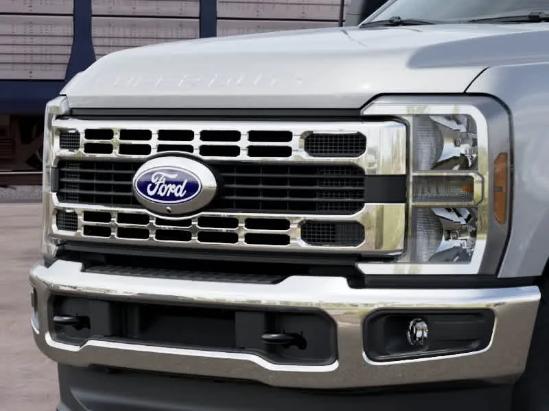 New 2027 Iconic Silver Metallic Ford F-250® XLT image 17