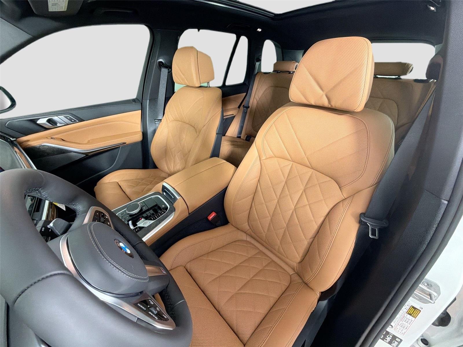 New 2026 Mineral White Metallic BMW xDrive40i image 22